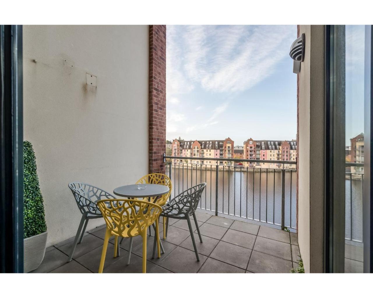Central Belfast Apartments Pottinger'S Quay Экстерьер фото
