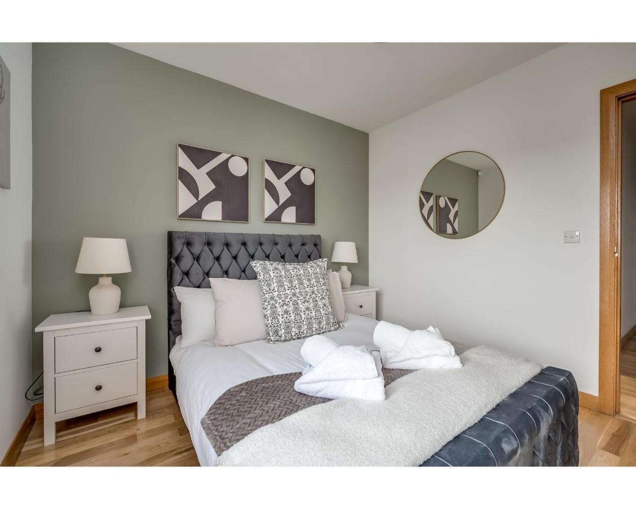 Central Belfast Apartments Pottinger'S Quay Экстерьер фото